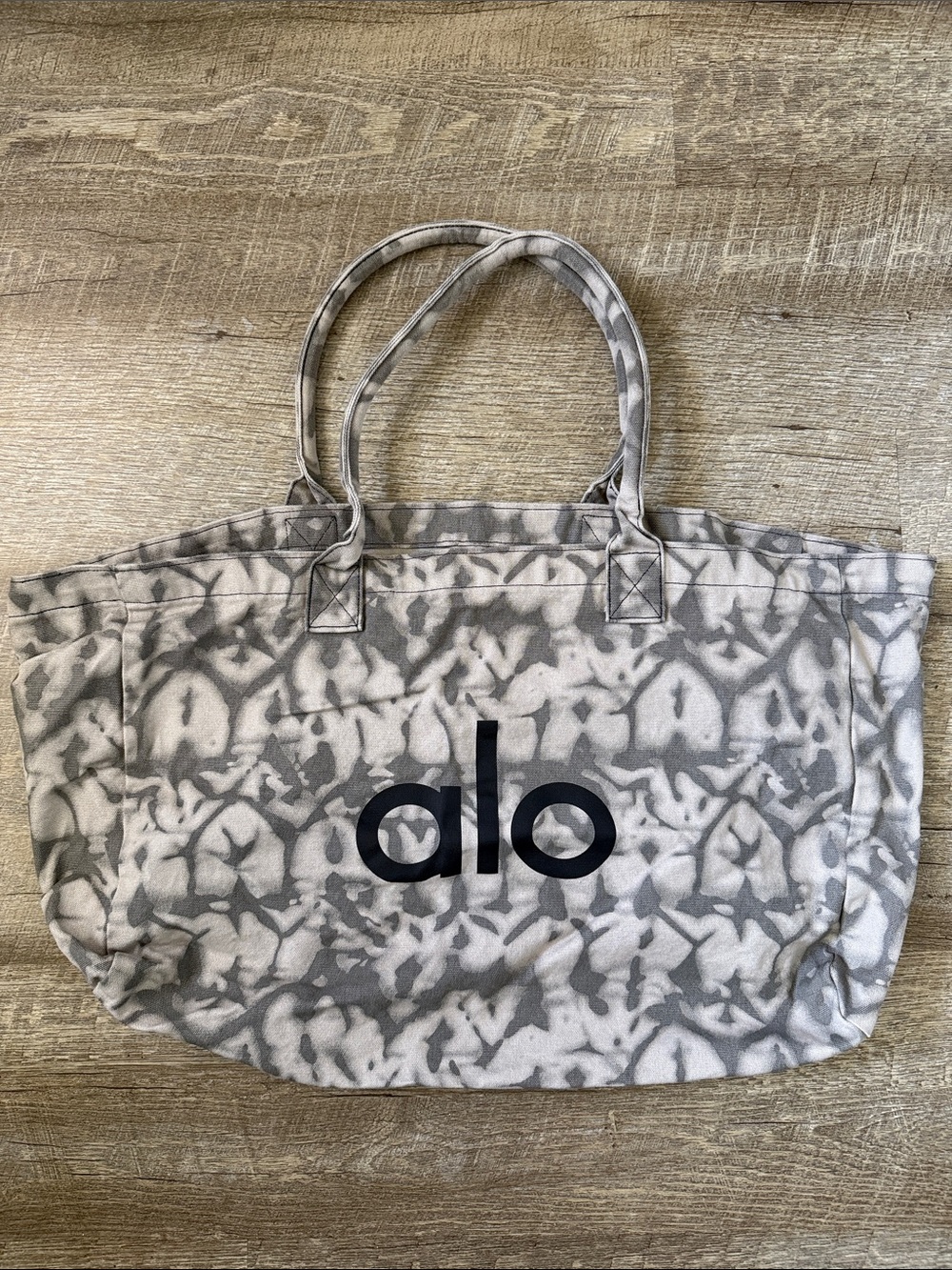 ALO Yoga Gray Tie-Dye Canvas Tote OS